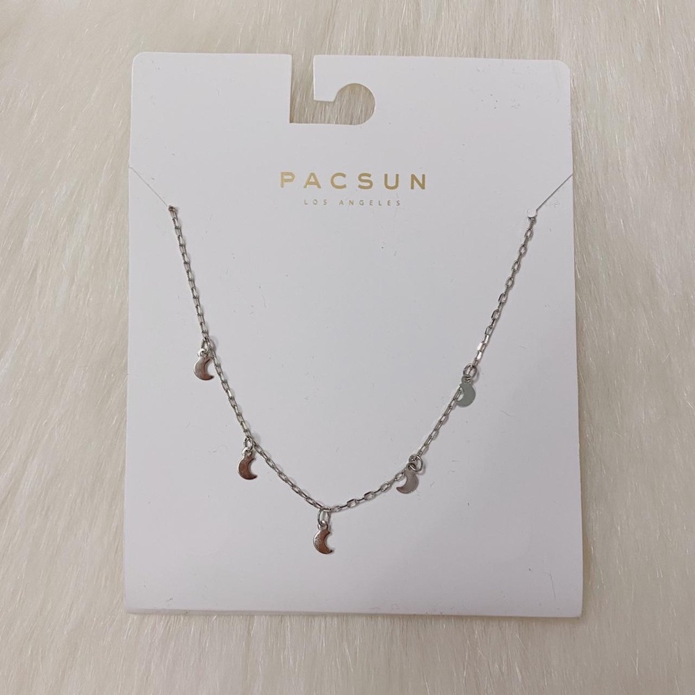 LA Hearts mini moon necklace